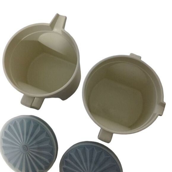 Tupperware Creamer Sugar Bowl Set Almond Blue Lids Retro 1415-2 & 1414-2 Vintage - Picture 7 of 16